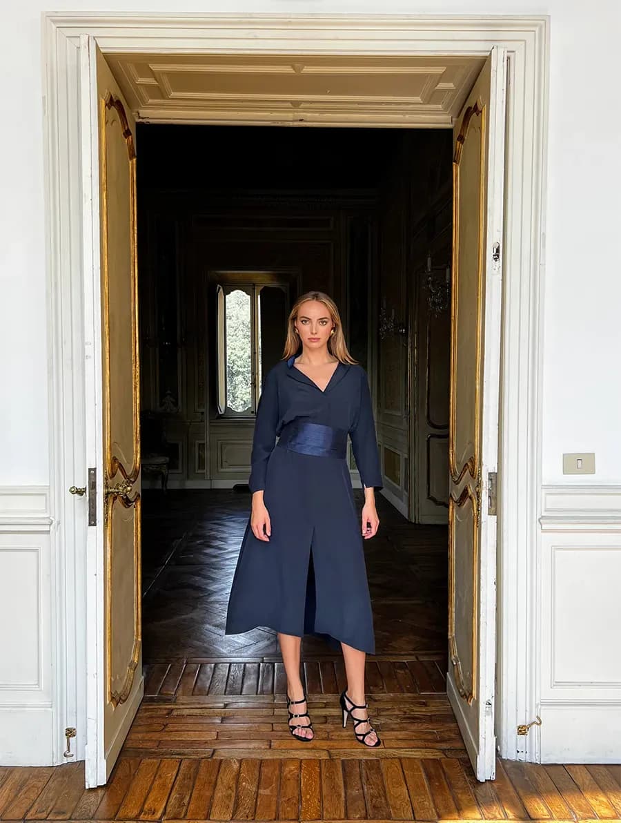 LEANDRA | Classic silk dress