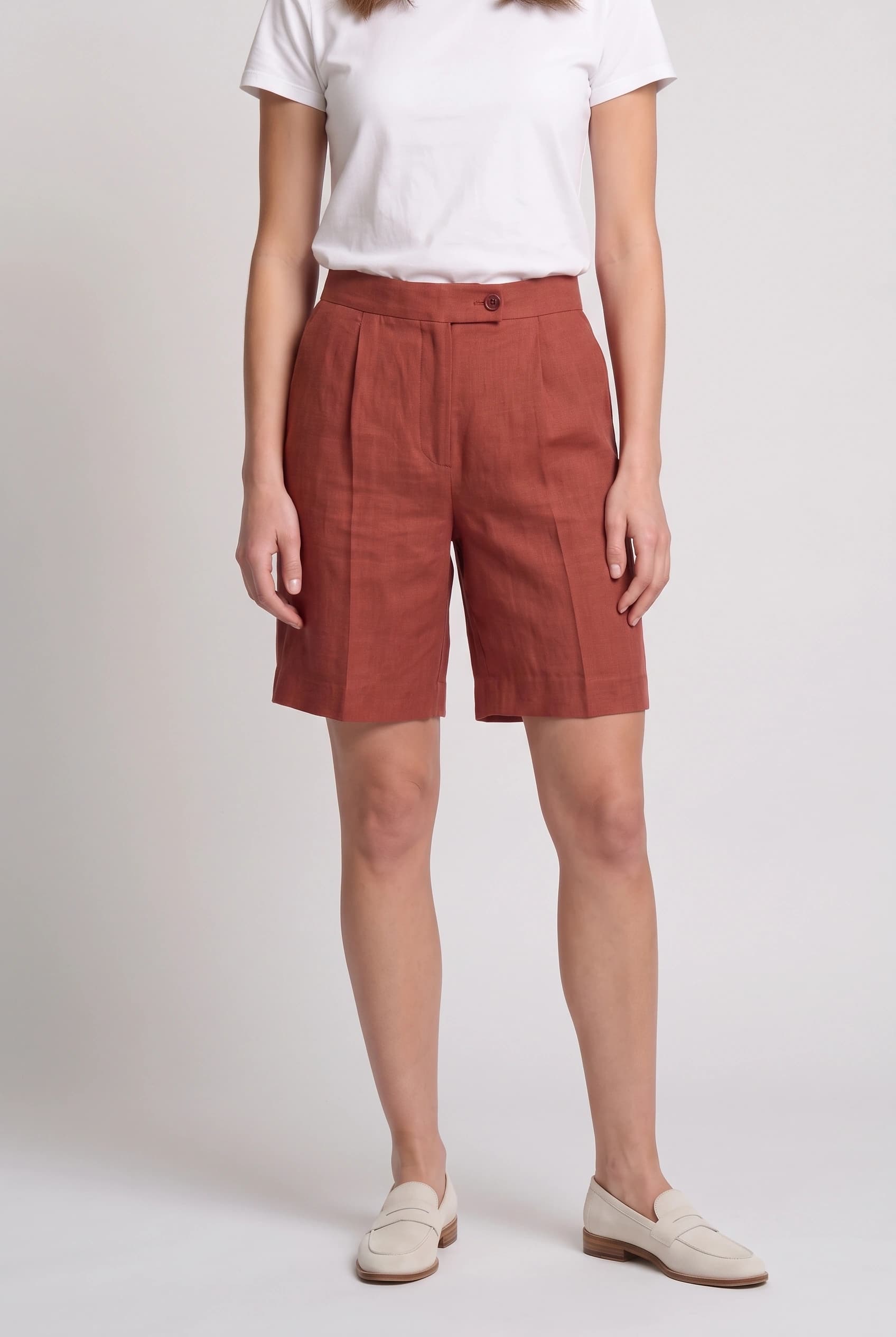 Mid-Rise Tailored Shorts