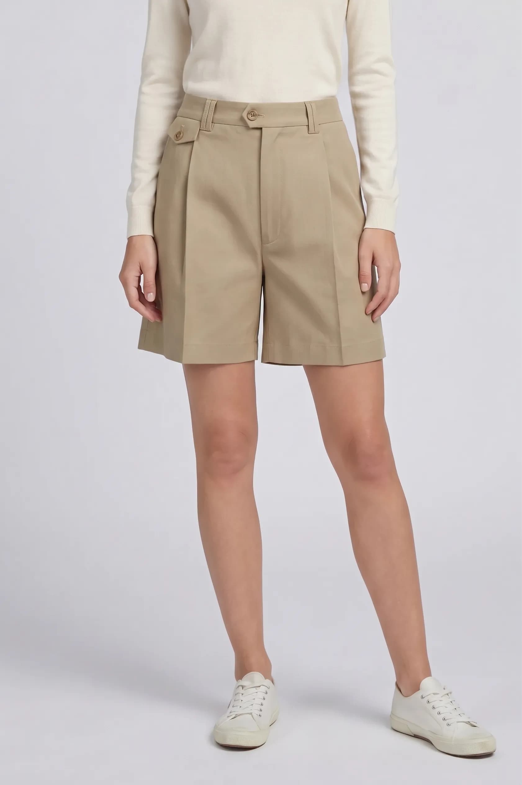 Women's Single-Pleat Shorts